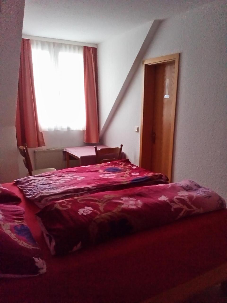 Monteurhotel Garni Alter Olper Hof リンドラー エクステリア 写真